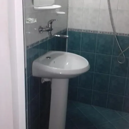 Вила Русеви * נסבר