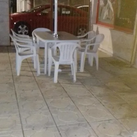 Вила Русеви בית הארחה נסבר